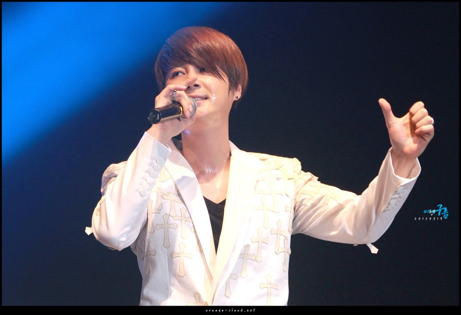 [20.5.12][Pics] Shinhwa @ Santaferuncert concert 120519_1_%2824%29