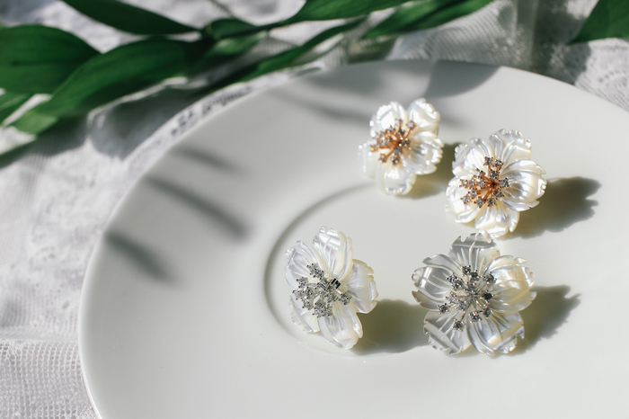 <b><p>Cherry Blossom eaing A taste snip Uque Good</p></b><b><p>桜 イヤリング お好み狙撃 ユニークな ポイントサイクル良い 20代の女性 ラブリーな</p></b><br /><br /><p align='center'>